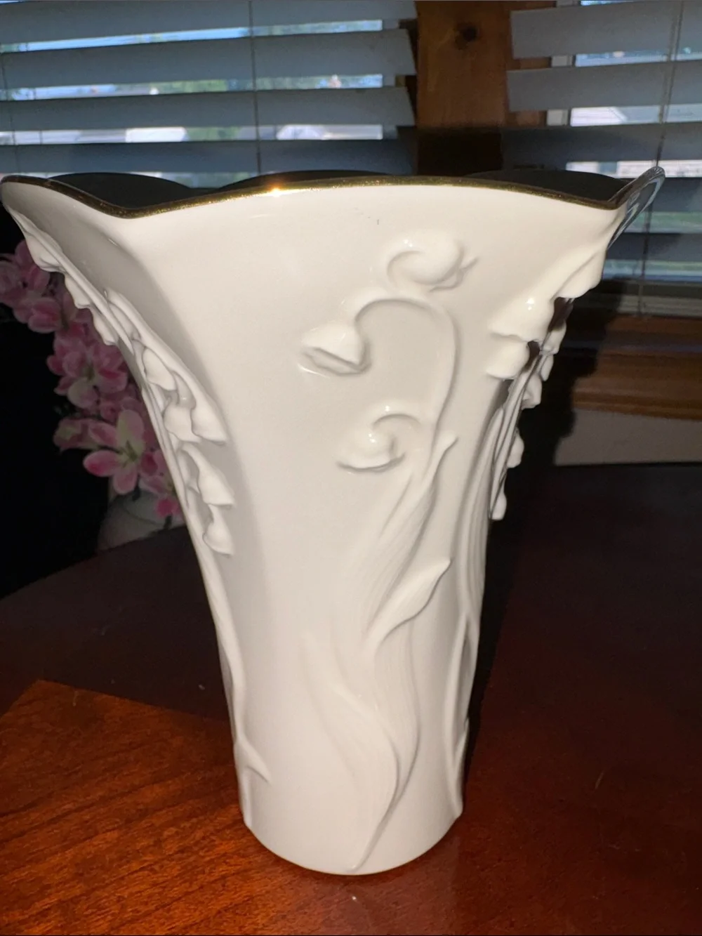 Vintage Lenox Ivory Embossed Floral Vase with 24K Gold Trim – 7